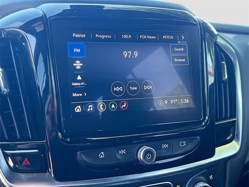 Used 2023 Chevrolet Traverse High Country image 15