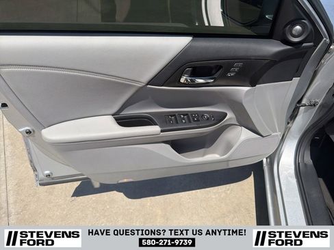 Used 2015 Honda Accord EX-L image 16