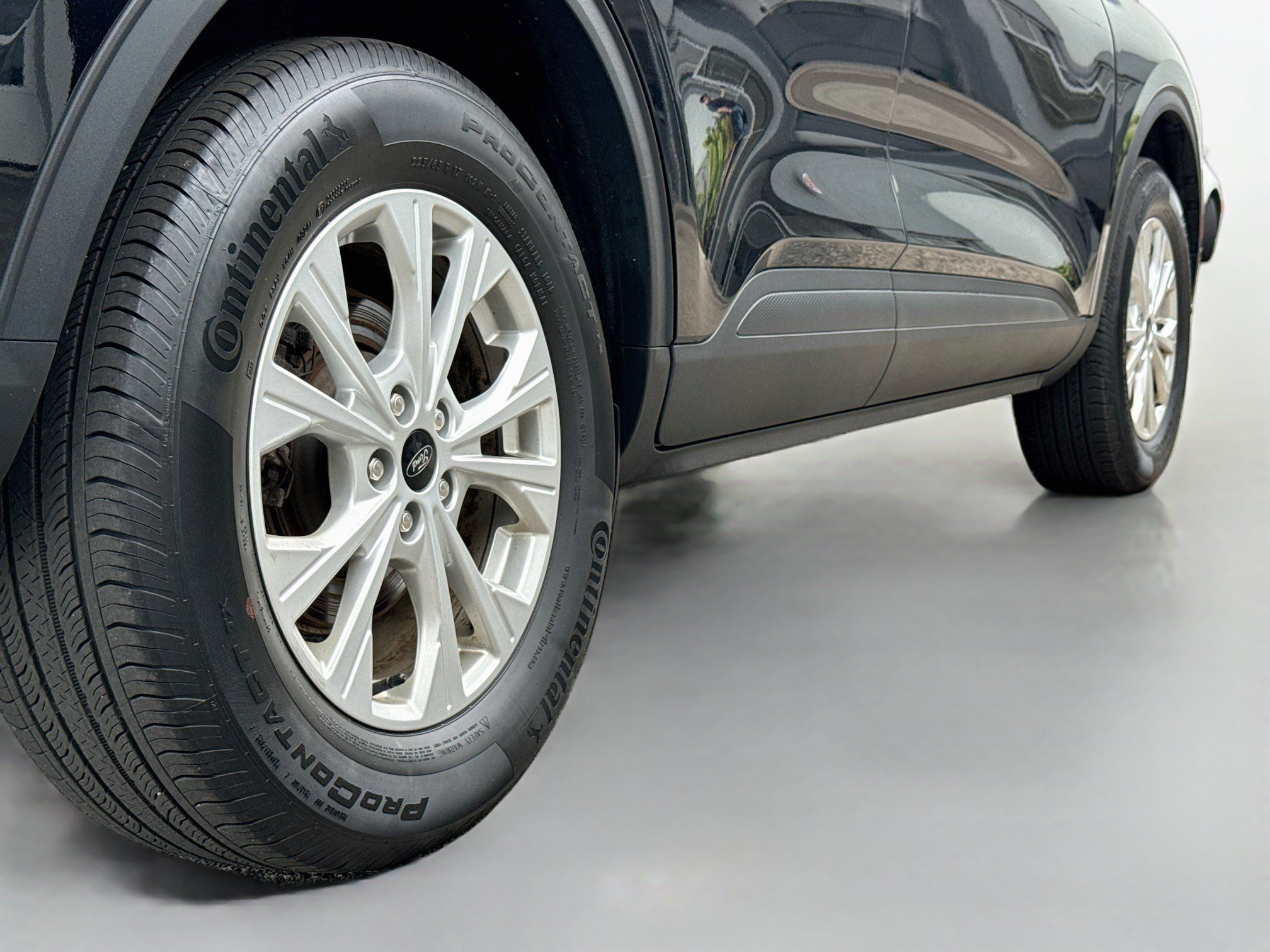 Certified 2024 Ford Escape Active AWD/4WD image 8