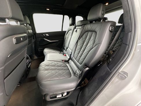 Certified 2023 BMW X7 xDrive40i w/ M Sport Package image 25