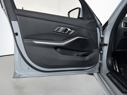 Used 2023 BMW 330i Sedan w/ M Sport Package image 21