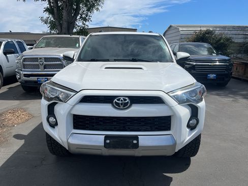 Used 2019 Toyota 4Runner TRD Off-Road Premium AWD/4WD image 3