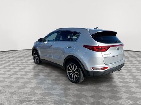 Used 2018 Kia Sportage EX image 6