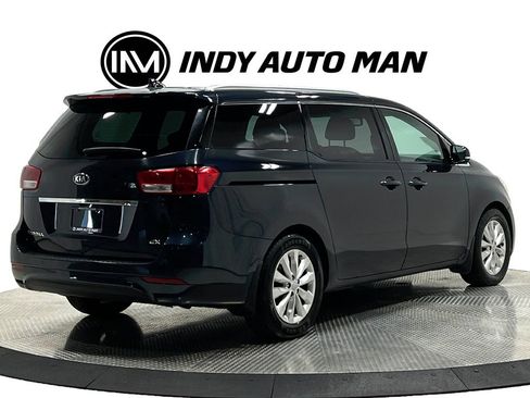 Used 2016 Kia Sedona EX FWD image 4