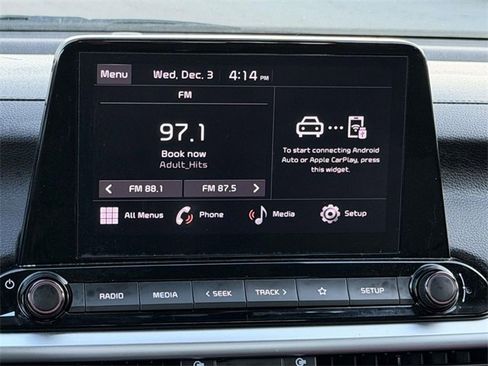 Used 2023 Kia Forte LXS image 3