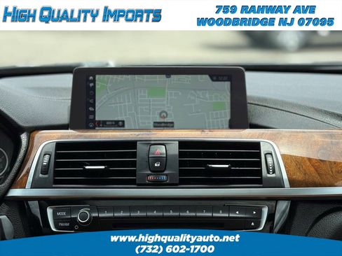 Used 2018 BMW 330i xDrive Wagon AWD/4WD image 32