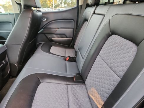 Used 2017 Chevrolet Colorado Z71 image 18