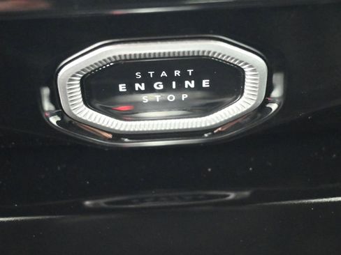 New 2026 Jeep Grand Cherokee Limited RWD image 3