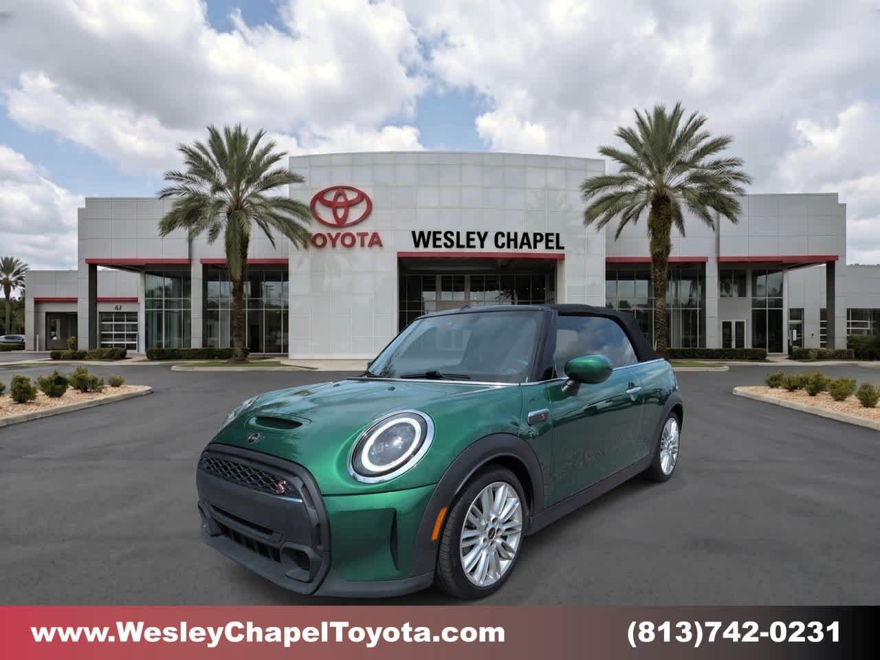 Used 2024 MINI Cooper S FWD image 1