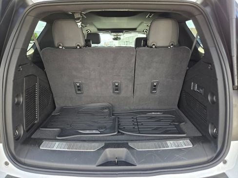 Used 2025 GMC Yukon AT4 w/ AT4 Premium Package AWD/4WD image 15
