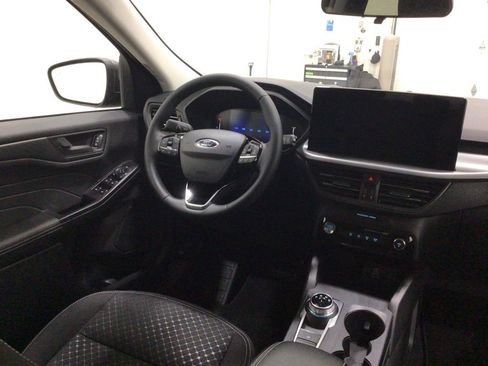 New 2026 Ford Escape Active w/ Tech Pack #1 AWD/4WD image 17