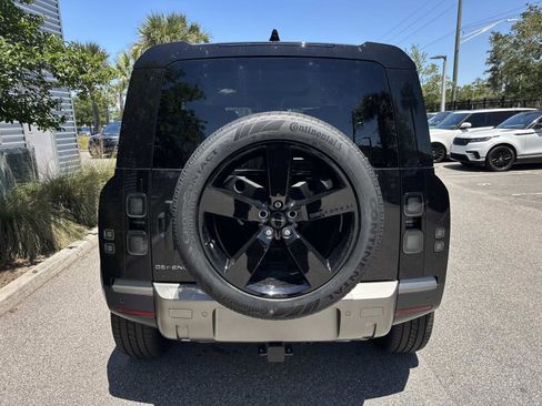 New 2026 Land Rover Defender 110 S AWD/4WD image 7