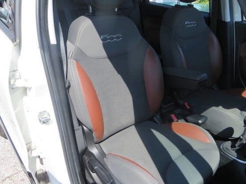 Used 2014 FIAT 500L Trekking w/ Popular Equipment Group FWD image 23