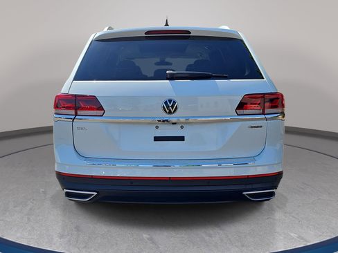 Used 2023 Volkswagen Atlas SEL AWD/4WD image 7