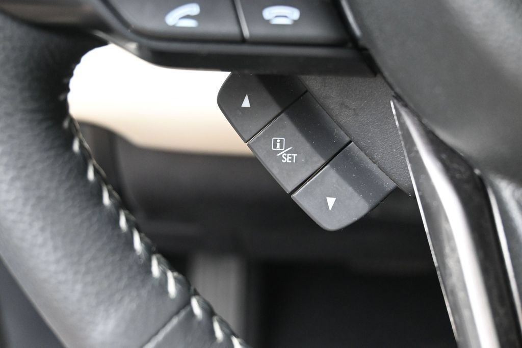 Used 2020 Subaru Ascent Limited w/ Technology Package AWD/4WD image 18