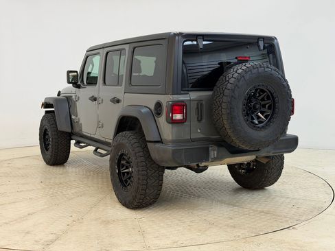 Used 2019 Jeep Wrangler Unlimited Sport S image 3