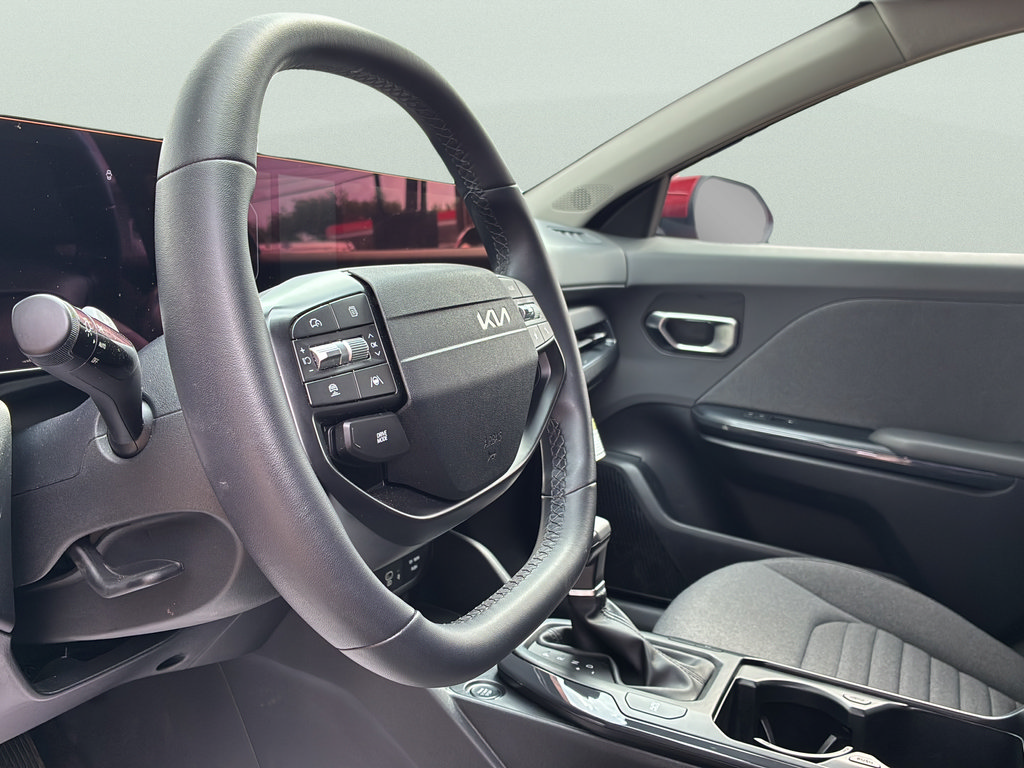 Used 2025 Kia K4 EX FWD image 24