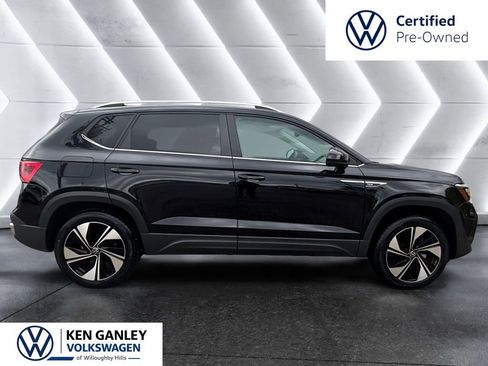 Certified 2024 Volkswagen Taos SE AWD/4WD image 5