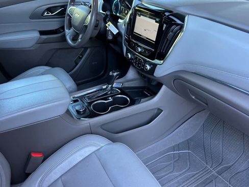 Used 2018 Chevrolet Traverse Premier w/ LPO, Floor Liner Package AWD/4WD image 18