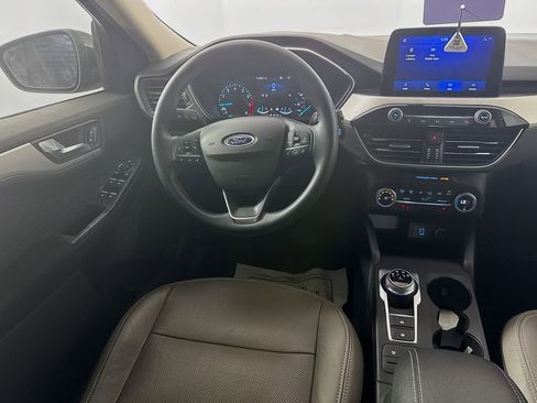 Used 2020 Ford Escape SE image 25