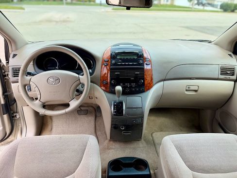 Used 2006 Toyota Sienna FWD image 13