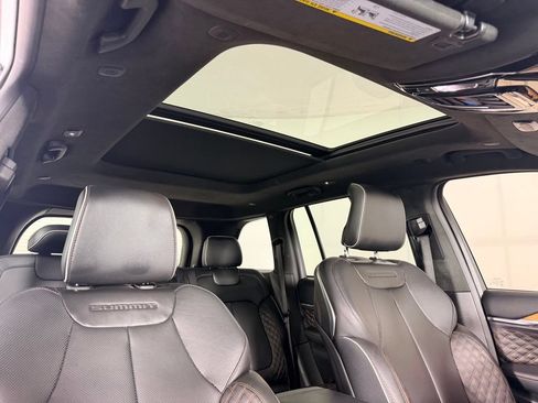 Used 2024 Jeep Grand Cherokee Summit AWD/4WD image 39
