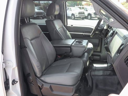 Used 2013 Ford F550 2WD Crew Cab Super Duty w/ Payload Upgrade Pkg image 32