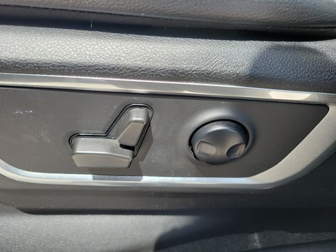 Used 2022 RAM 1500 Laramie RWD image 14