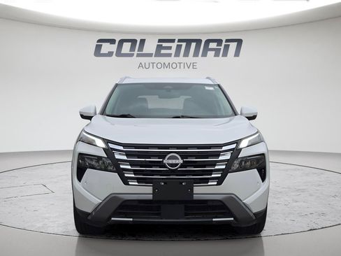 Used 2026 Nissan Rogue SL AWD/4WD image 2