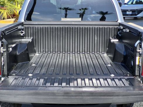 Used 2019 Toyota Tacoma TRD Off-Road w/ Technology Package AWD/4WD image 29