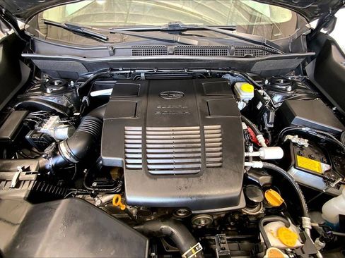 Used 2022 Subaru Forester Touring w/ Popular Package #3 image 9