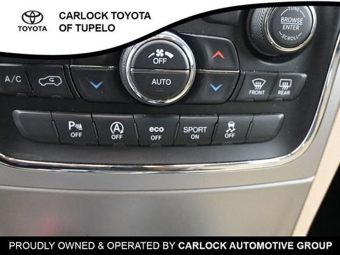 Used 2018 Jeep Grand Cherokee Limited image 13