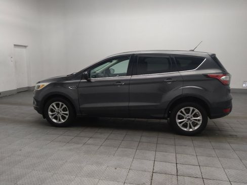 Used 2017 Ford Escape SE w/ SE Cold Weather Package FWD image 3