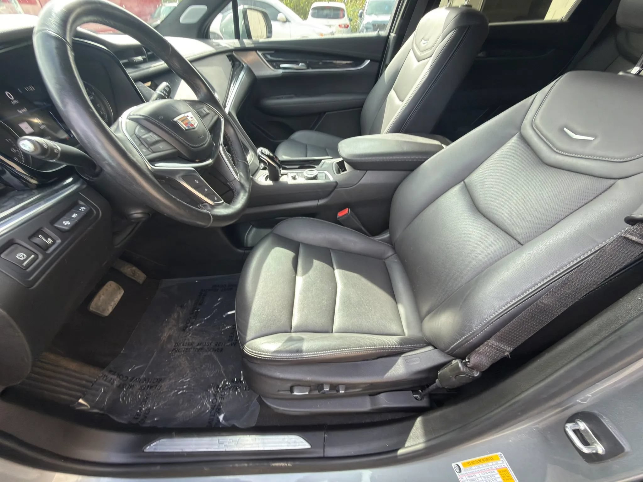 Used 2023 Cadillac XT5 Premium Luxury w/ Technology Package AWD/4WD image 18