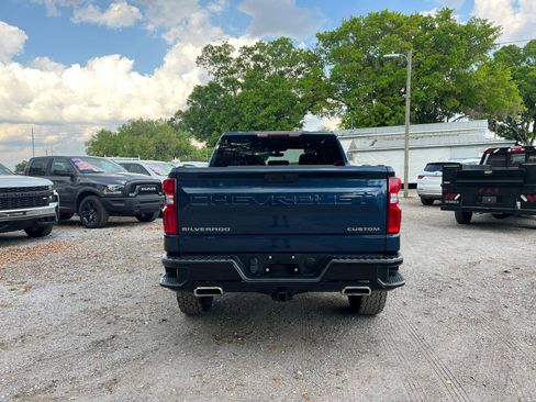 Used 2019 Chevrolet Silverado 1500 Custom Trail Boss w/ Custom Convenience Package image 4