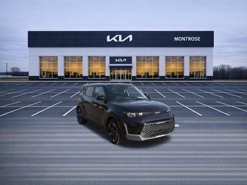 Used 2023 Kia Soul EX FWD image 3