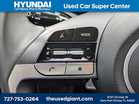 Used 2024 Hyundai Elantra Limited image 34