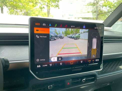 New 2025 Volkswagen ID. Buzz Pro S image 44