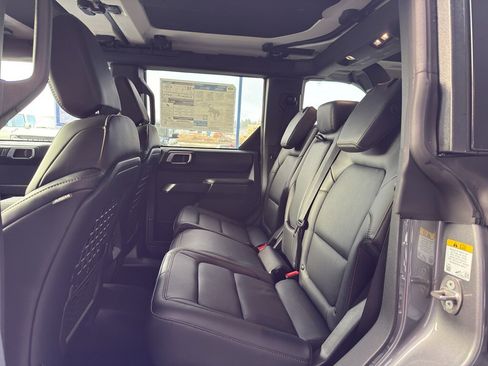 New 2025 Ford Bronco Badlands image 49