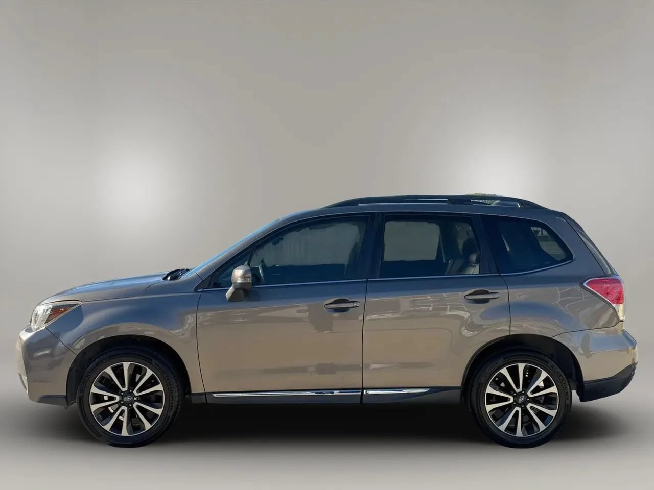 Used 2017 Subaru Forester 2.0XT Touring AWD/4WD image 4