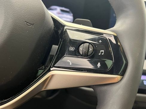 Certified 2025 BMW X3 xDrive30i image 17