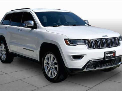 Certified 2017 Jeep Grand Cherokee Limited w/ Luxury Group II AWD/4WD image 3