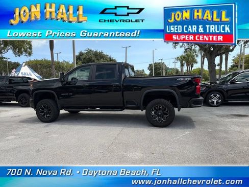 Used 2021 Chevrolet Silverado 2500 Custom w/ Custom Value Package AWD/4WD image 5