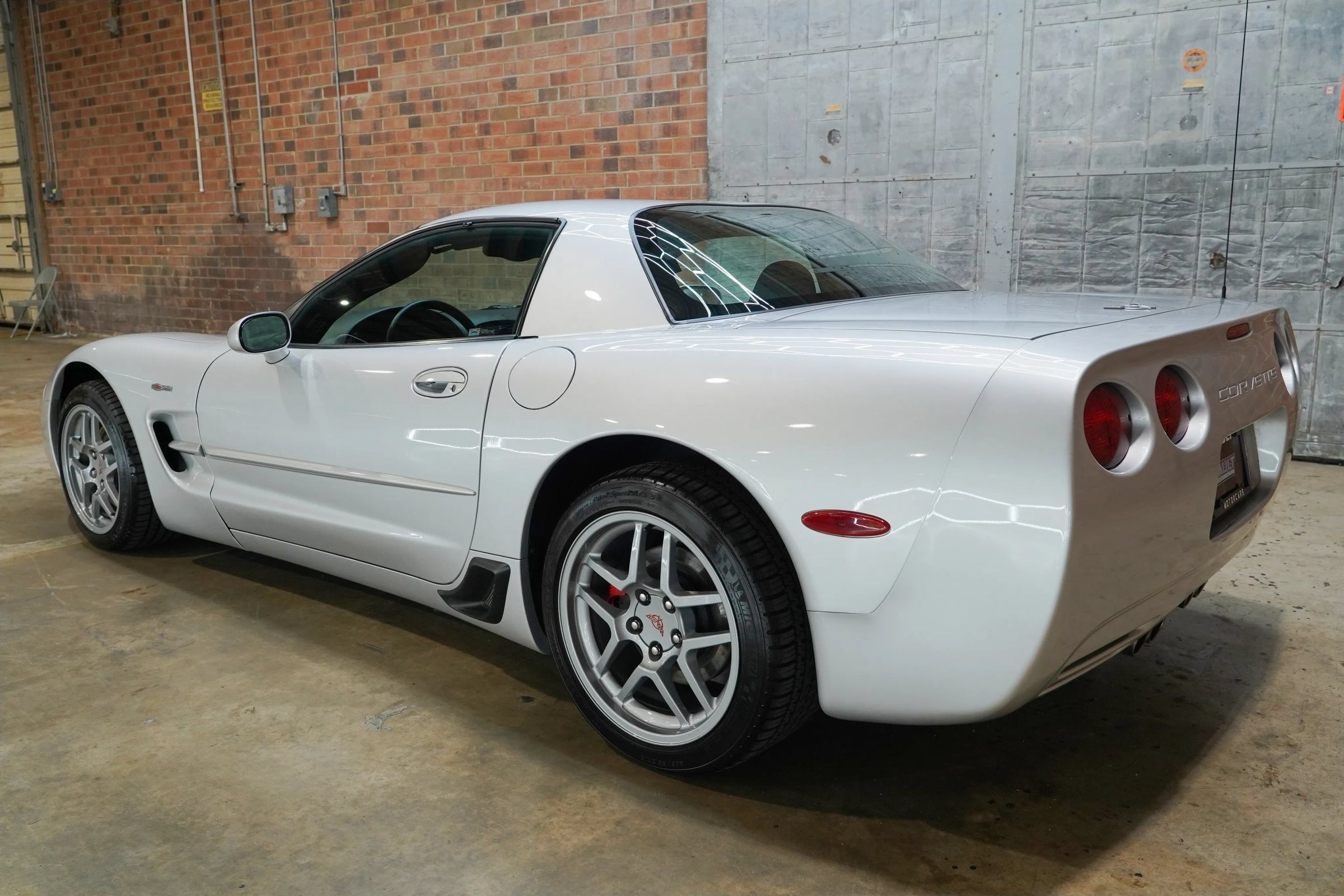 Used 2003 Chevrolet Corvette Z06 w/ Memory Package, 3 Drivers RWD image 17