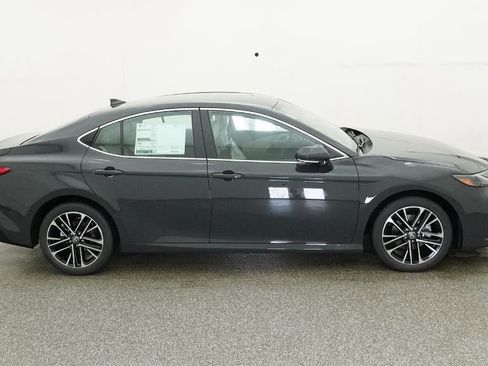 New 2026 Toyota Camry XLE image 11