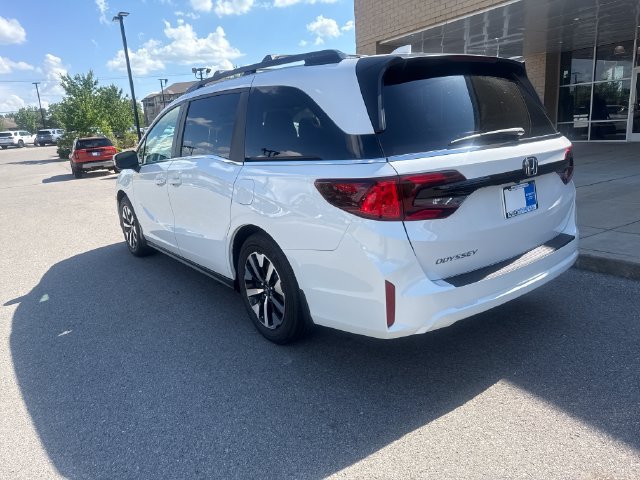 New 2026 Honda Odyssey EX-L image 3
