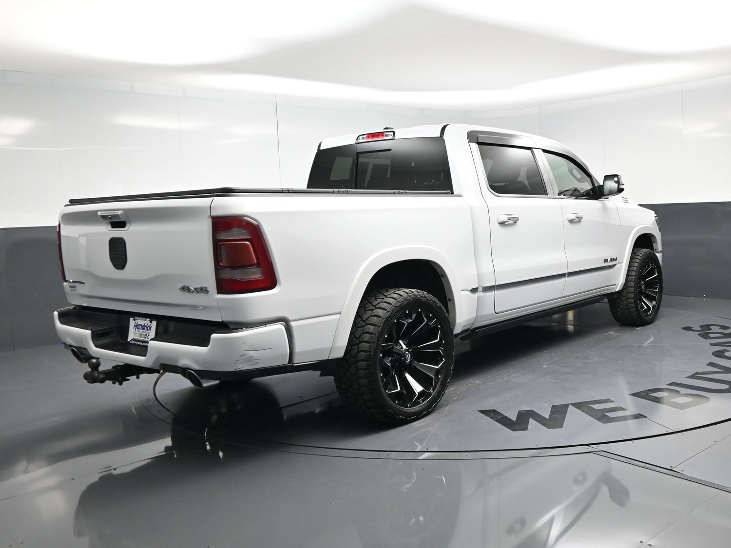 Used 2020 RAM 1500 Limited AWD/4WD image 9