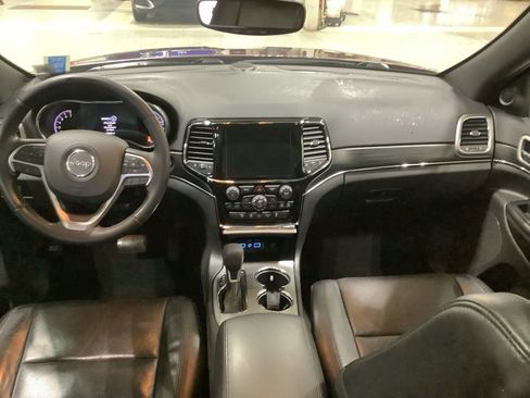 Certified 2020 Jeep Grand Cherokee Limited w/ Luxury Group II image 5