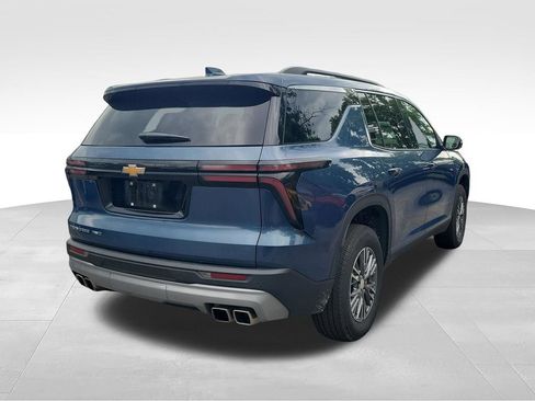 Used 2026 Chevrolet Traverse LT AWD/4WD image 4