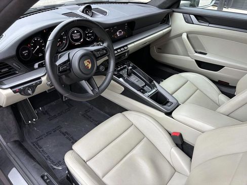 Certified 2022 Porsche 911 Carrera image 17